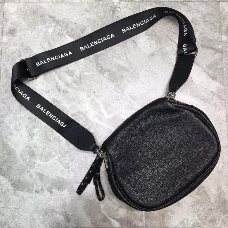 BALENCIAG巴黎世家 2018新品 斜挎包  BL1844